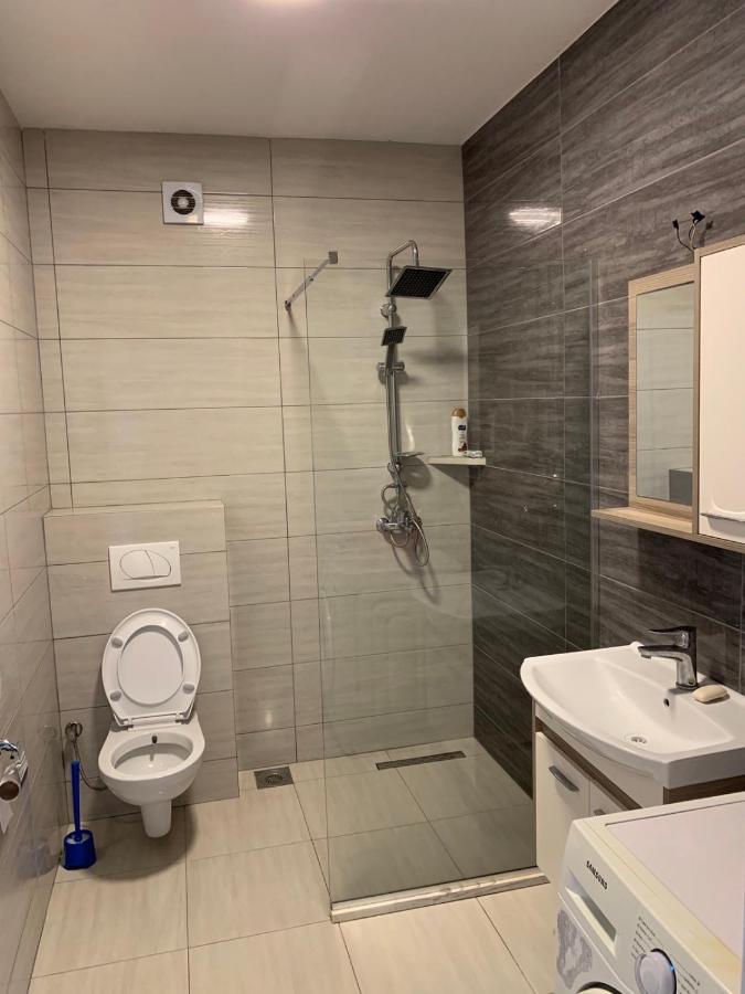 פרישטינה Plis Apartments 'Prishtina' מראה חיצוני תמונה